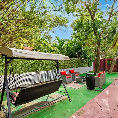 Crocodhouse Early Check In Eight Years Hosting Fort Lauderdale Exterior foto