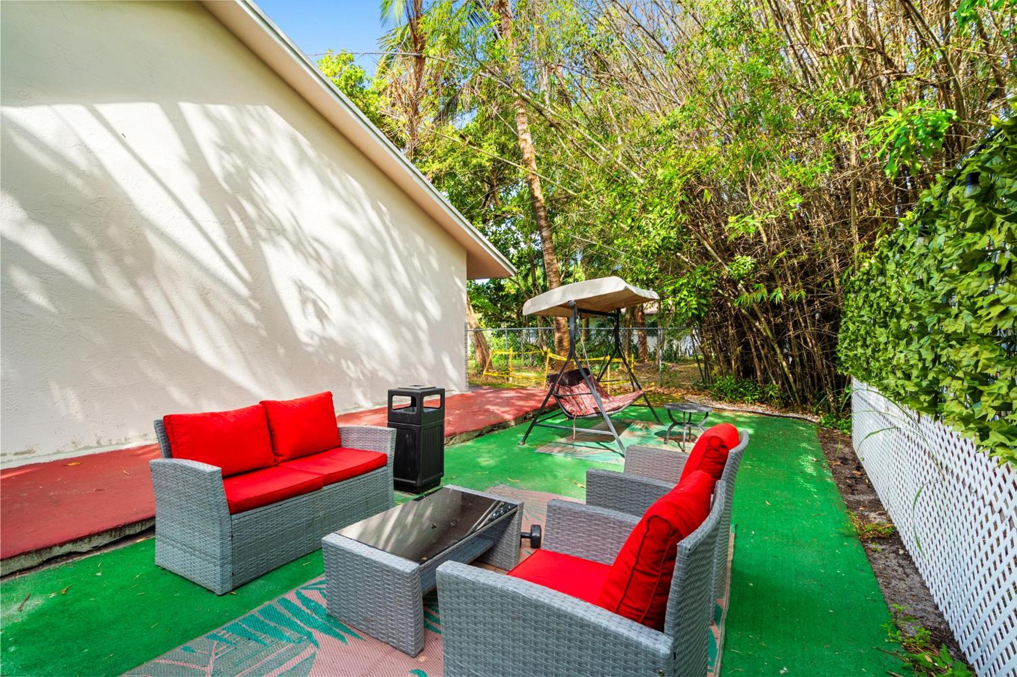 Crocodhouse Early Check In Eight Years Hosting Fort Lauderdale Exterior foto